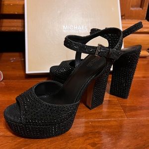 MK Black sparkle heal only worn once